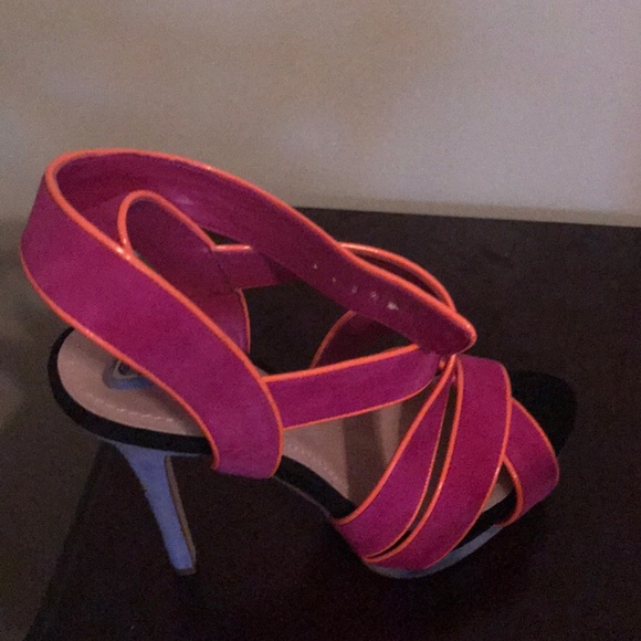 Jessica Simpson Sandals - Picture 2 of 4